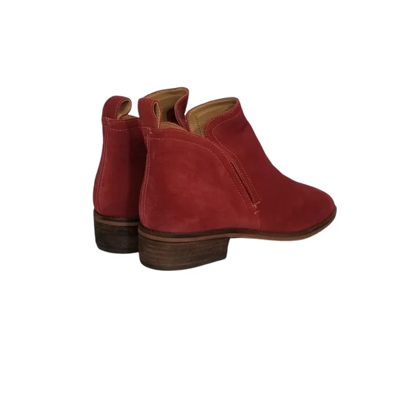 Dolce Vita Tessey Leather Ankle Booties in Red Suede Nubuck Womens
